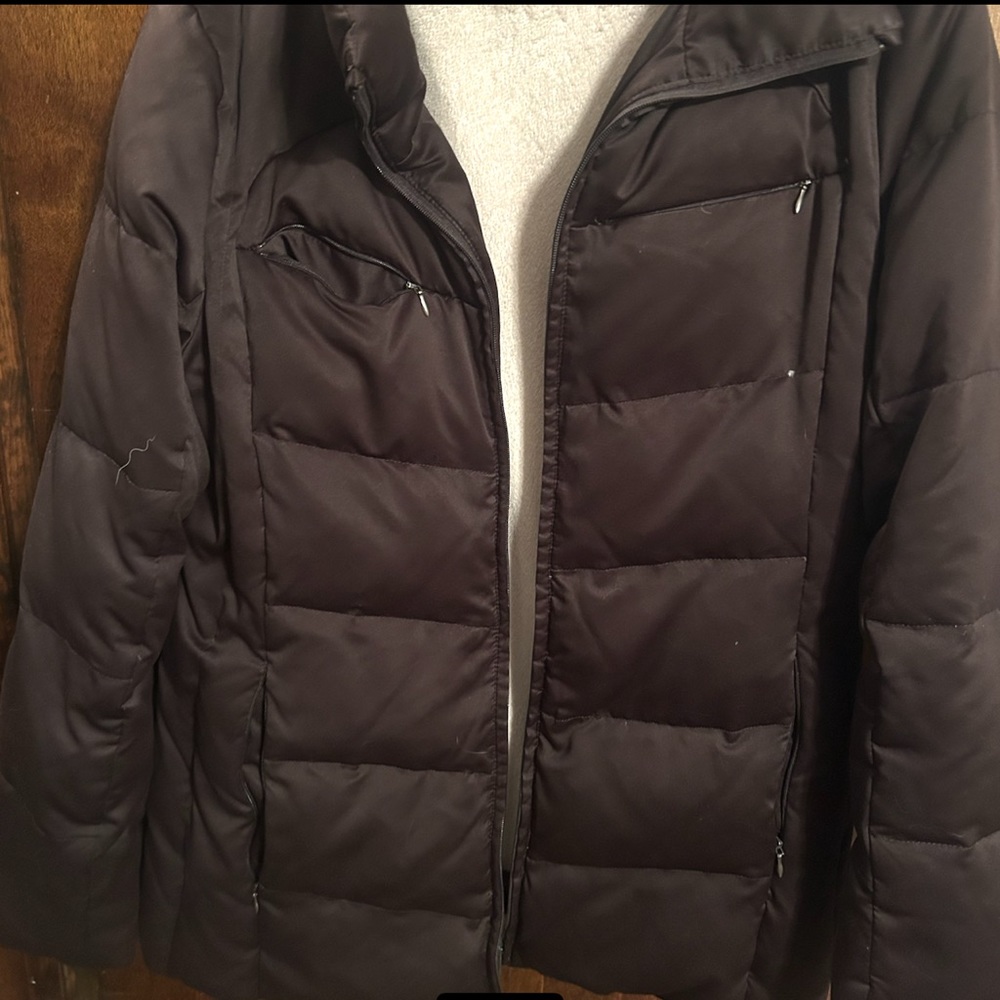 Dark brown, chocolate colored Calvin Klein puffer jacket with pockets, size L